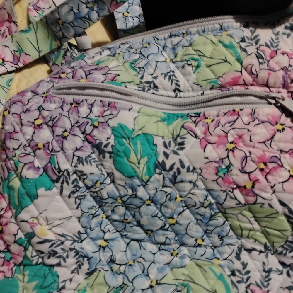 Handbag - Picture 3 of 7